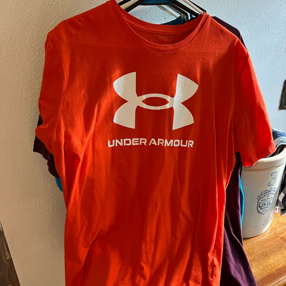 Men’s large under armour
